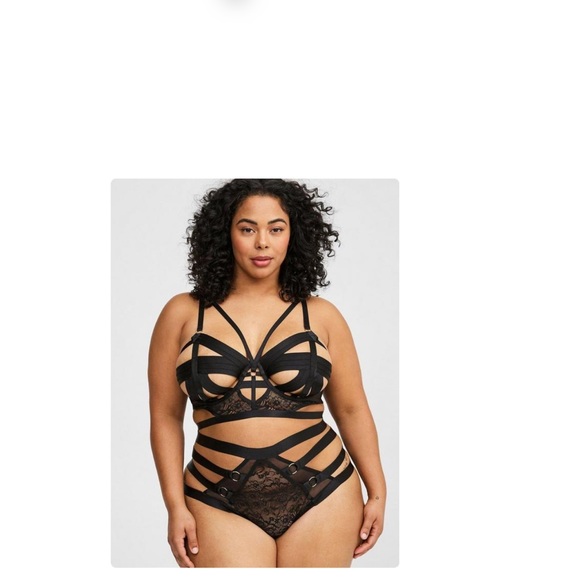 TORRID NWT Strappy Vixen Elastic Cup Underwire Bra - Picture 3 of 5